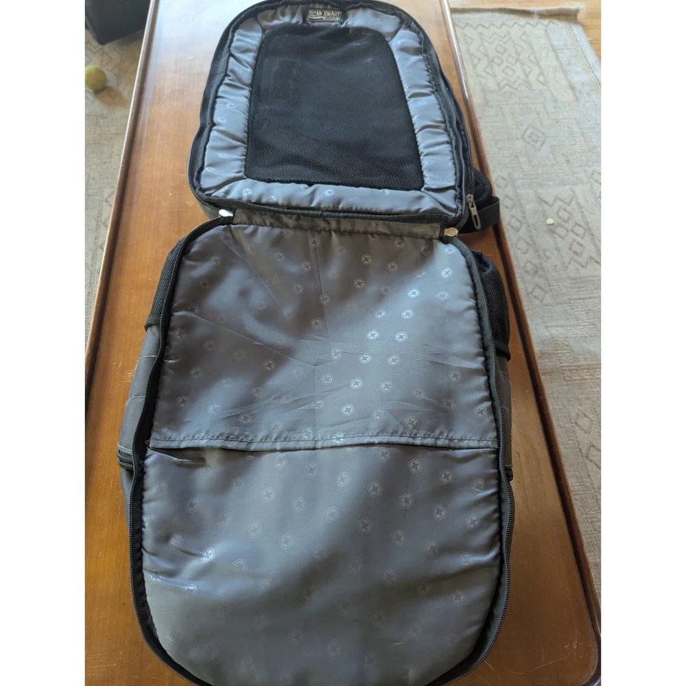 Wenger SWISSGEAR Synergy Laptop Backpack‎ Black Gray Work School Travel Bag